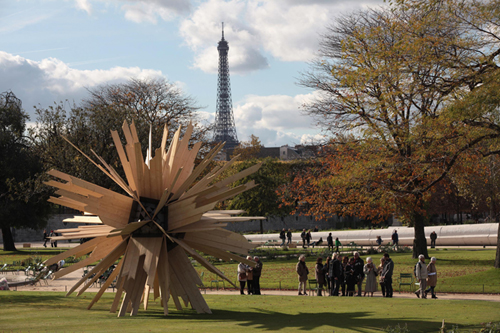 FIAC (foire internationale de l'art contemporain) : la somme des hypothèses, 2011 de Vincent Mauger. Photo : MAEDI/F. de la Mure