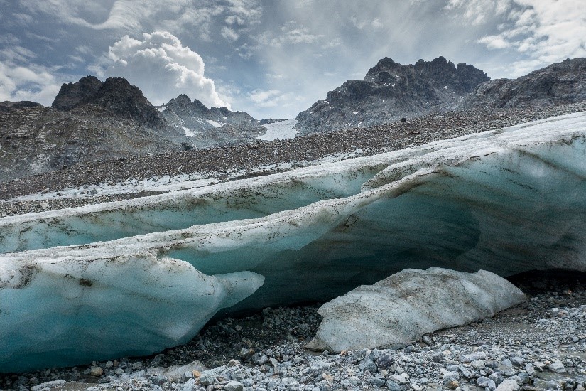 Illust: Les glaciers du (...), 183.8 ko, 825x550