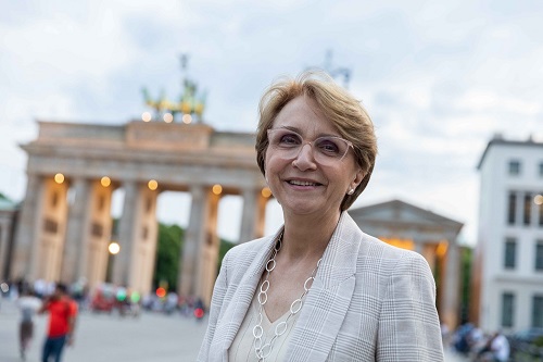 Anne-Maries Descôtes