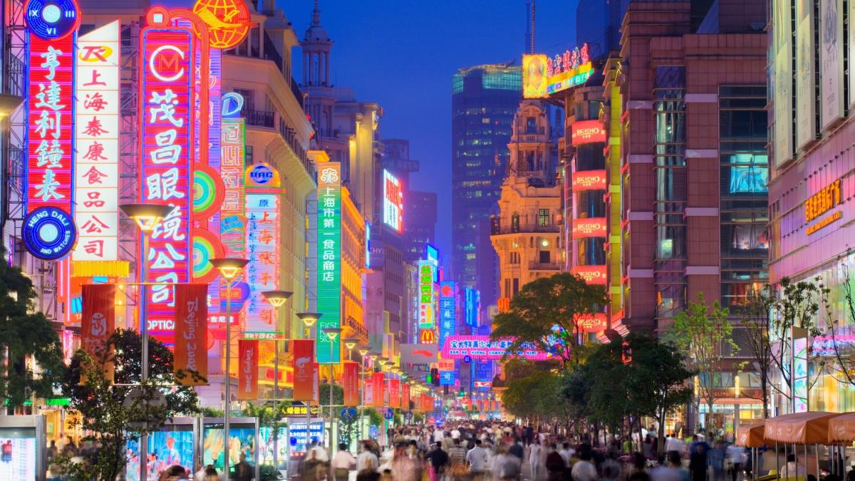 Nanjing Road, Shanghai - Crédit Conceptualmotion / Motion Array
