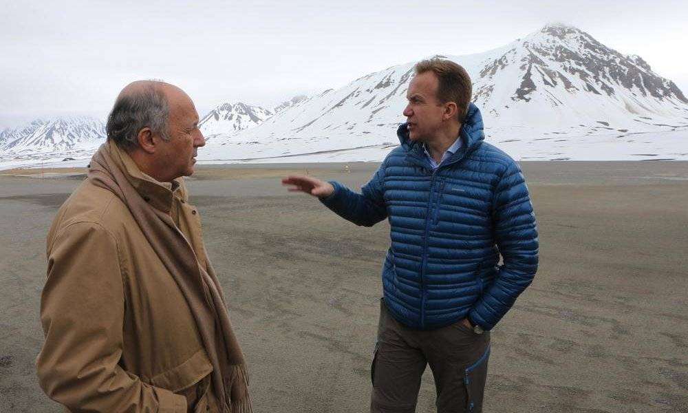 Image Diaporama - Déplacement de Laurent Fabius, MAEDI, dans (...)