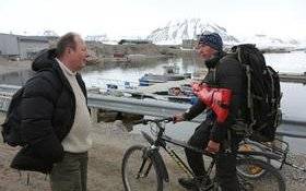 Image Diaporama - Déplacement de Laurent Fabius, MAEDI, dans (...)