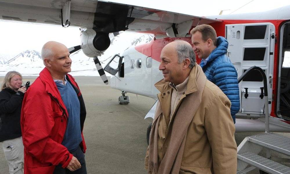 Image Diaporama - Déplacement de Laurent Fabius, MAEDI, dans (...)
