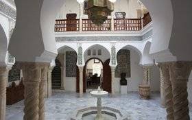 Image Diaporama - Ambassade de France en Algérie : patio de (...)