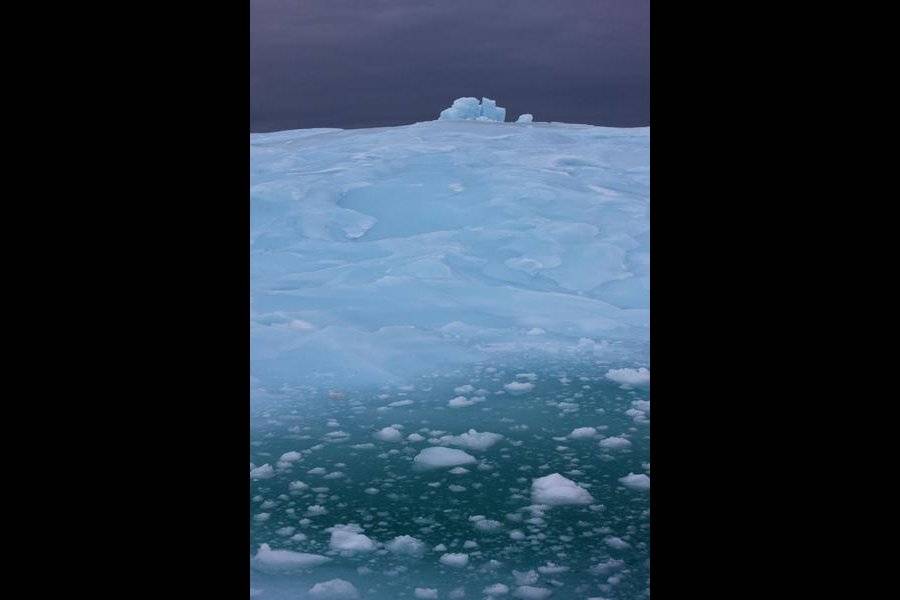 Image Diaporama - Icebergs au large d'Ilulissat, commune de (...)