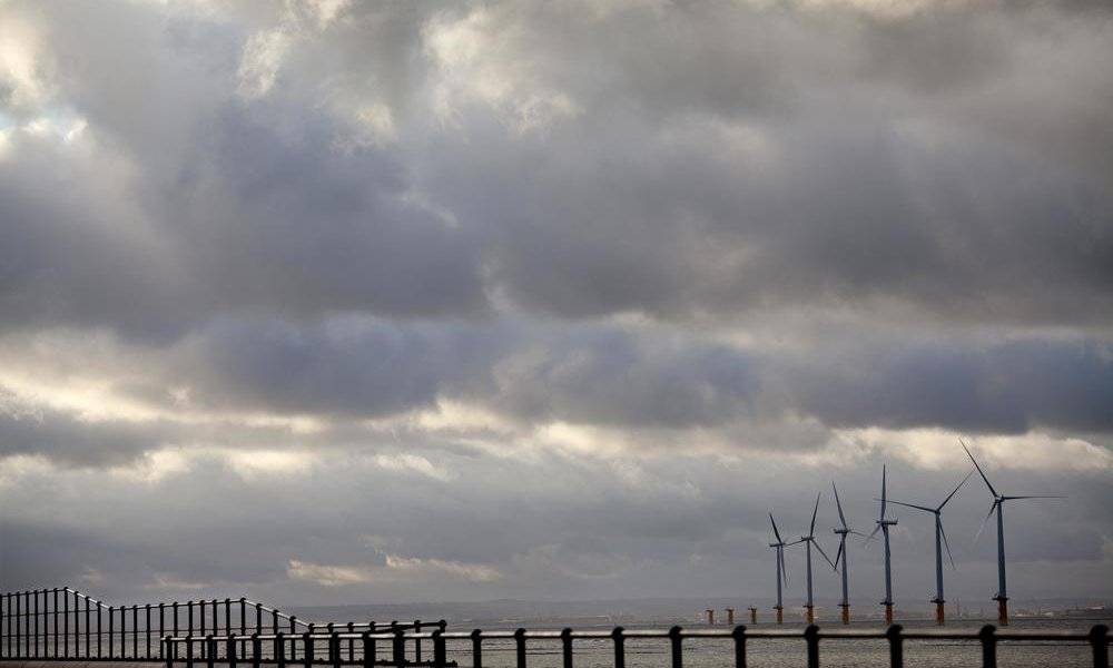 Image Diaporama - Parc de 27 éoliennes maritimes en mer de (...)