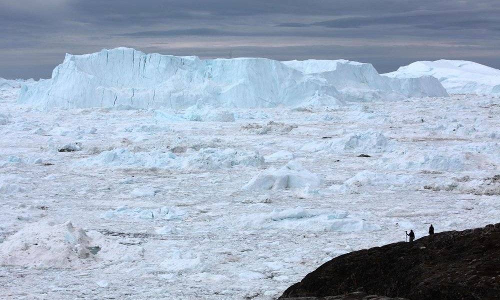 Image Diaporama - Icebergs longeant la côte d'Ilulissat, commune (...)