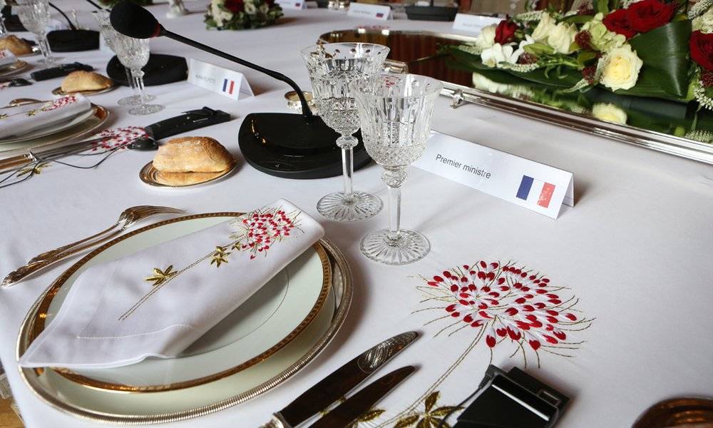 Image Diaporama - Ministère des Affaires étrangères : table (...)