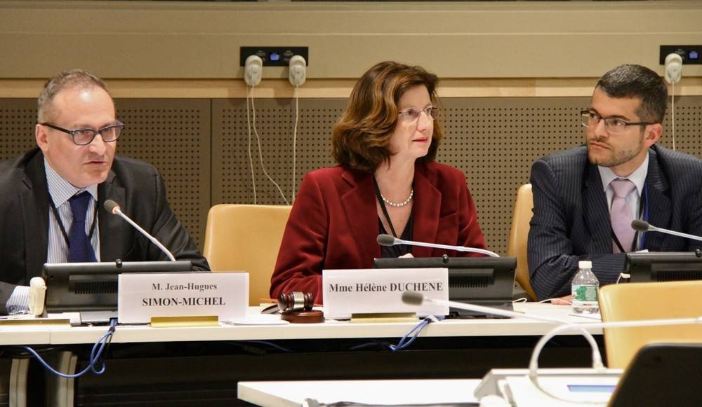 Jean-Hugues SIMON-MICHEL (Représentant permanent auprès de la Conférence du Désarmement, 2012-2015) ; Hélène DUCHENE (Directrice des affaires stratégiques, 2013-2016) ; David BERTOLOTTI (Sous-directeur du désarmement et de la non-prolifération nucléaires, 2012-2015)