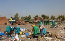 Image Diaporama - Tri et valorisation des déchets à Ouagadougou. (...)