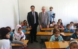 Image Diaporama - لغتا التعليم في المدرسة هما العربية والكردية/الصورة: (...)
