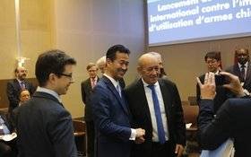 Image Diaporama - Jean-Yves Le Drian et Mitsunari Okamoto, (...)
