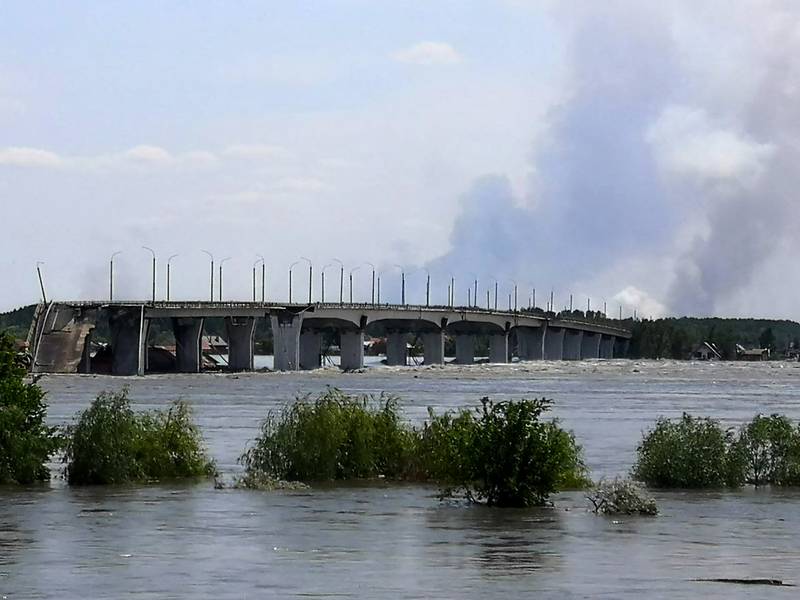 Partial destruction of the Kakhovka dam (6 June 2023)